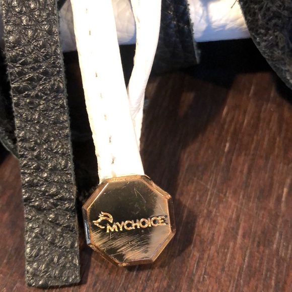 MyChoice Genuine Leather Fringe Bucket Purse. Made in Italy! - Picture 16 of 17